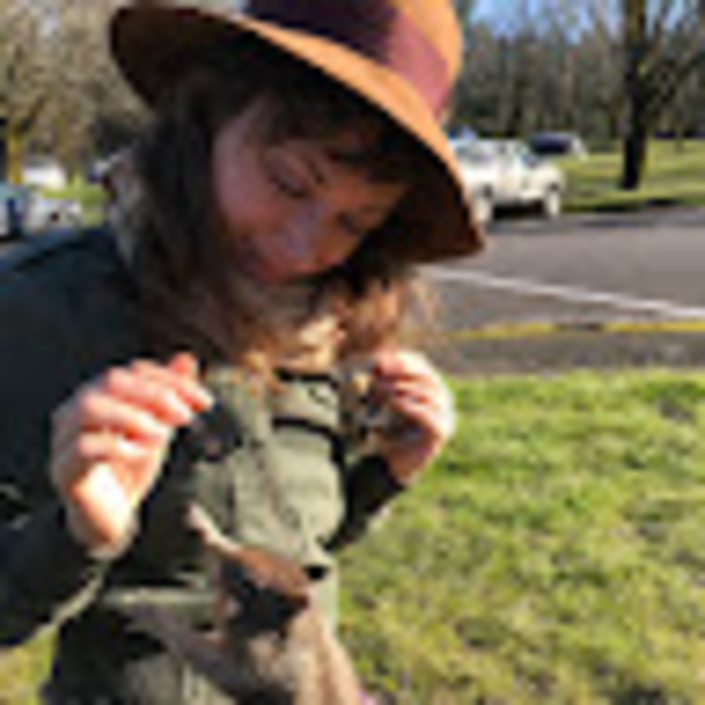 Meet your Posher, Danae